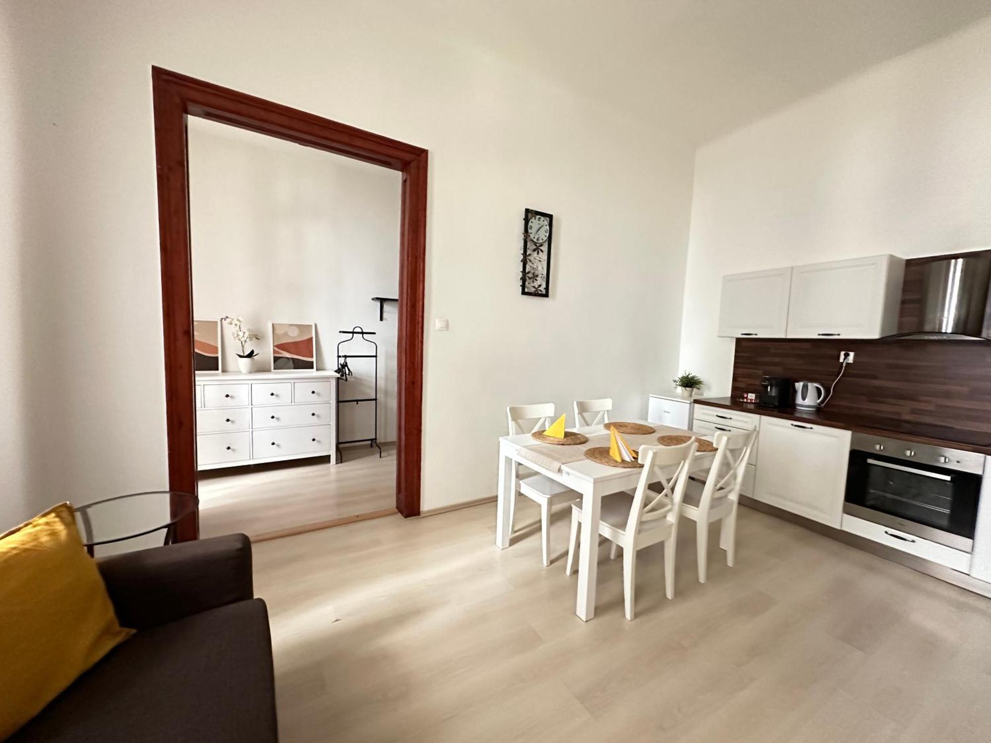 Apartment In Historical Part - Old Town Top Address บราติสลาวา ภายนอก รูปภาพ