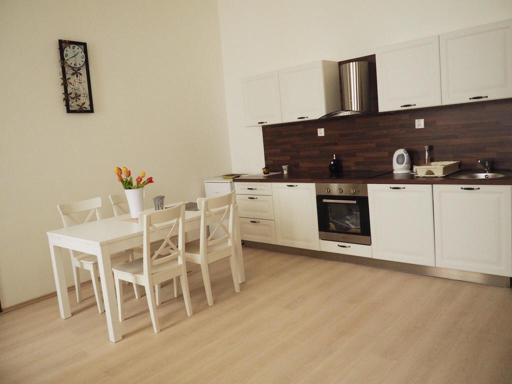 Apartment In Historical Part - Old Town Top Address บราติสลาวา ภายนอก รูปภาพ